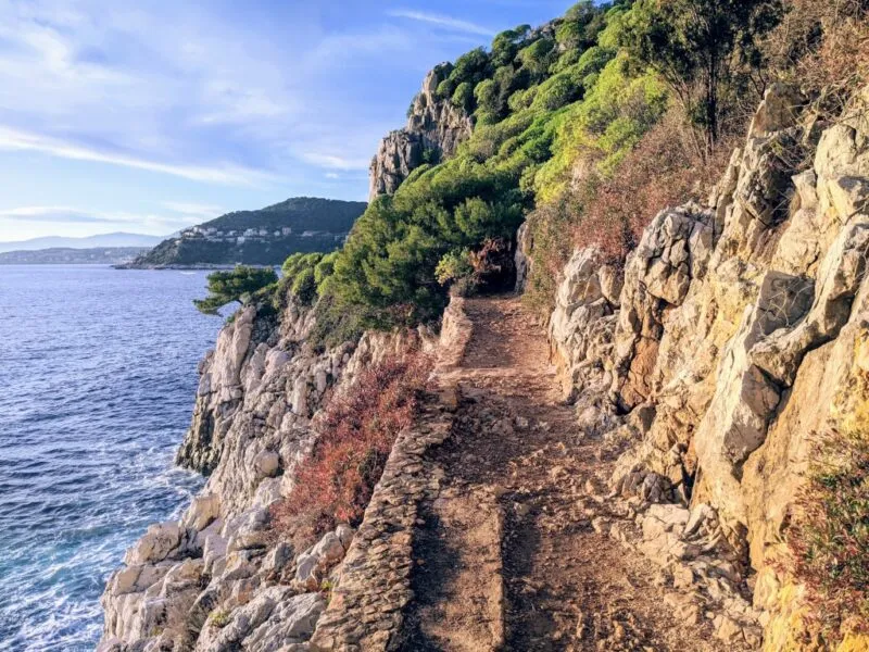 As melhores trilhas para caminhada à beira-mar - cap ferrat walk2