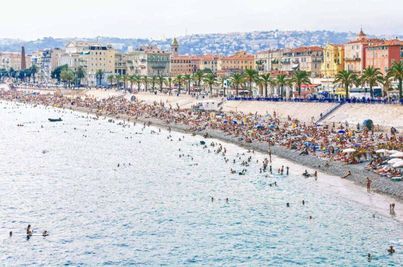 Coisas importantes a saber sobre as praias francesas - praias Baie des Anges Nice plage 1 1