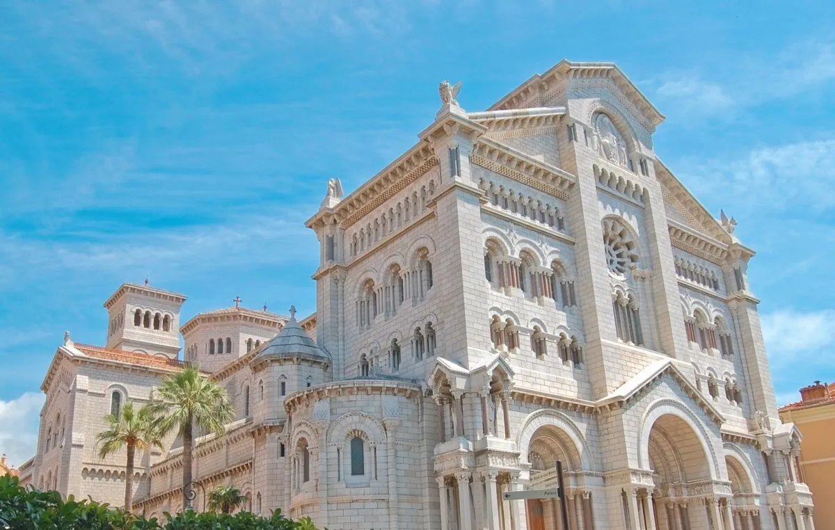 Guías de viaje en video: Mónaco - itinerario de viaje de Mónaco catedral 1