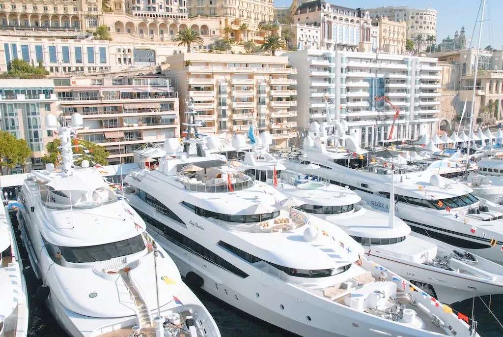 Monaco Yacht Show: Guía 2023 - monaco travel yates 1