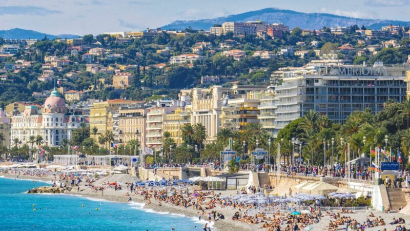 Crime à Nice - belles plages de la côte d'azur 1