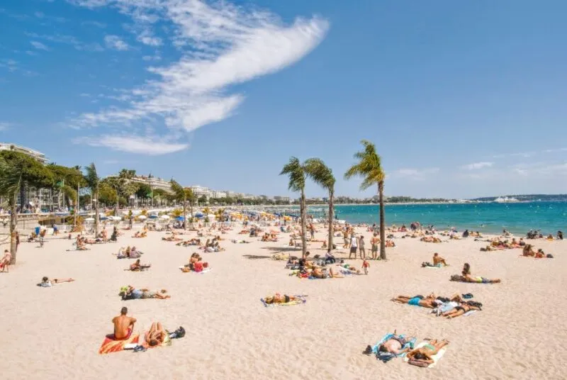 Guía de viaje de Cannes: qué ver - Playa de Cannes