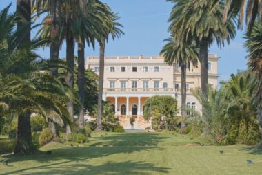 Un roi maléfique, sa prostituée adolescente et les villas les plus chères du monde - les villas les plus célèbres de la Côte d'Azur4 1 1